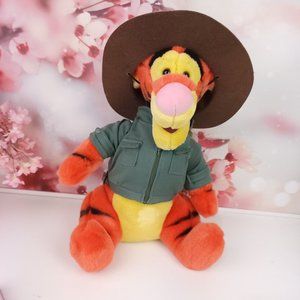 Walt Disney Plush Kilimanjaro Safaris Park Ranger Animal Kingdom Large Tigger
